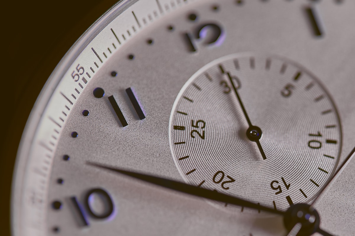 Horloge indiquant une deadline imminente